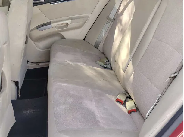 Car image 27