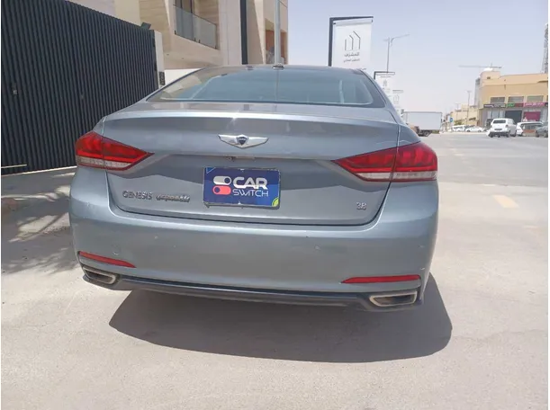 Car image 6