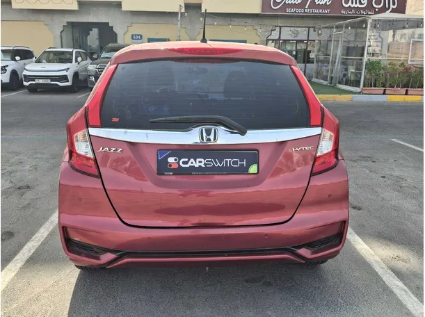 Car image 6