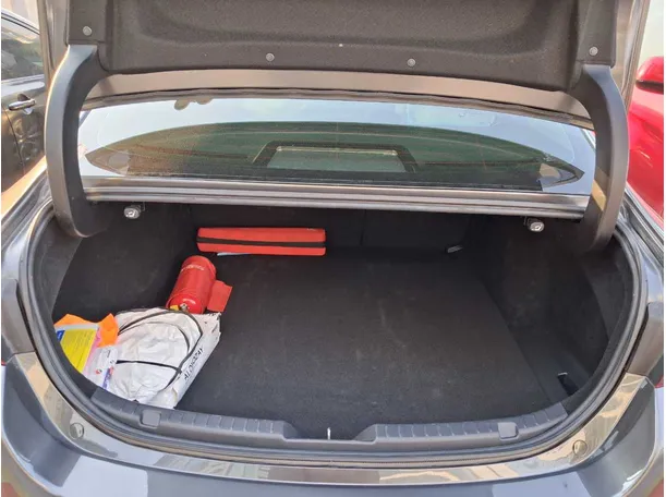 Car image 21