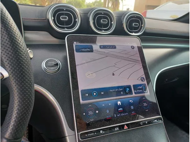 Car image 18