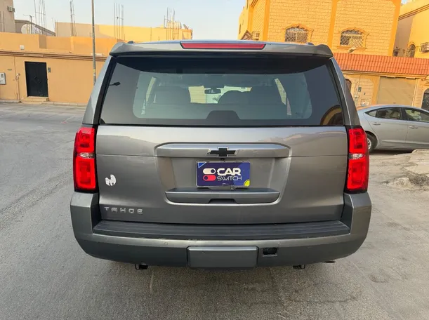 Car image 6
