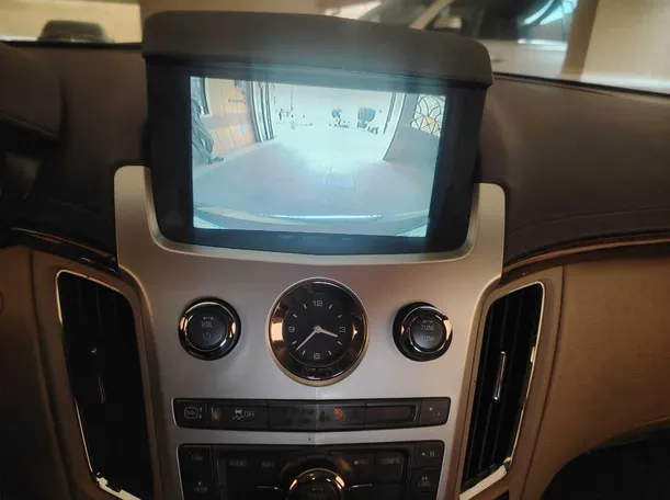 Car image 25