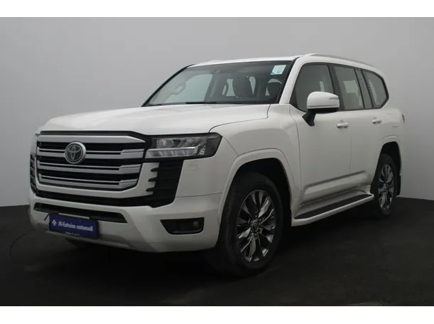 2022 تويوتا لاندكروزر في دبي