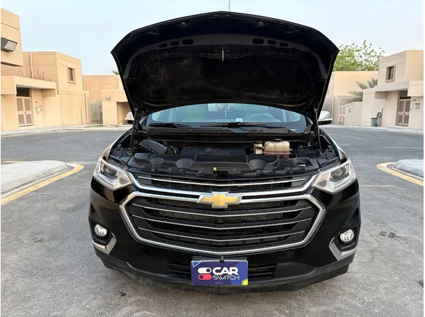 Car image 25