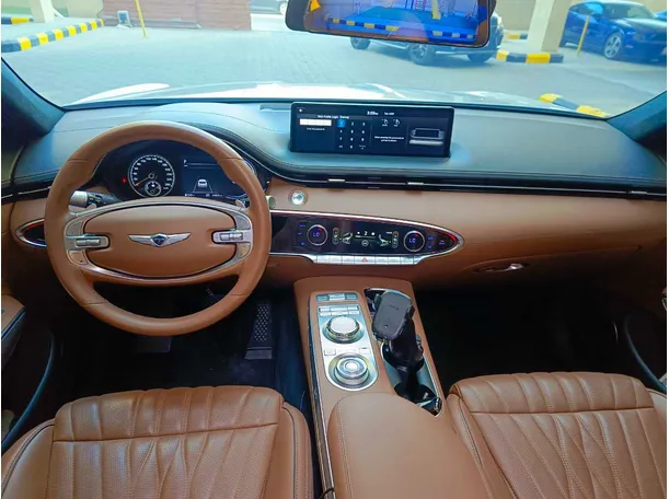 Car image 24
