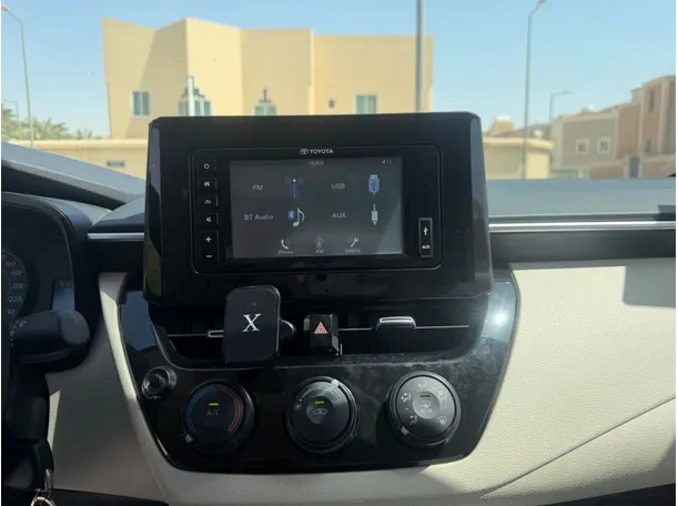 Car image 15