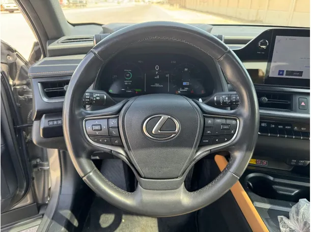 Car image 20