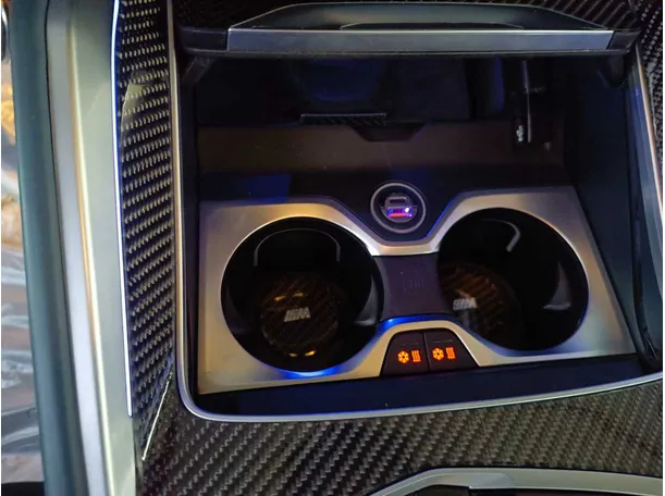 Car image 33