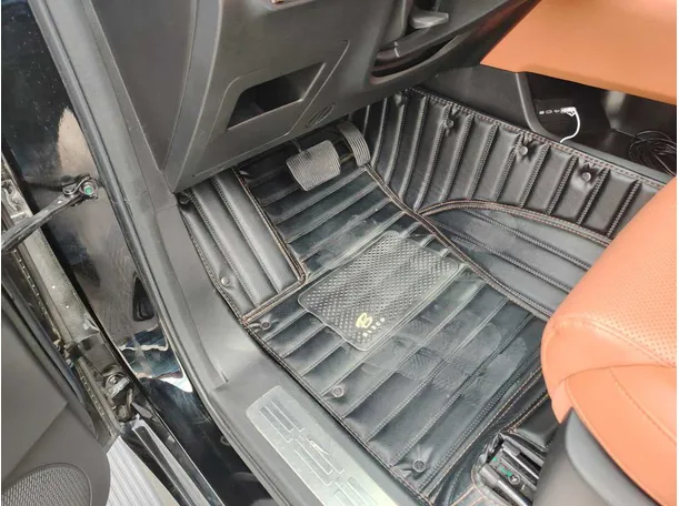 Car image 36
