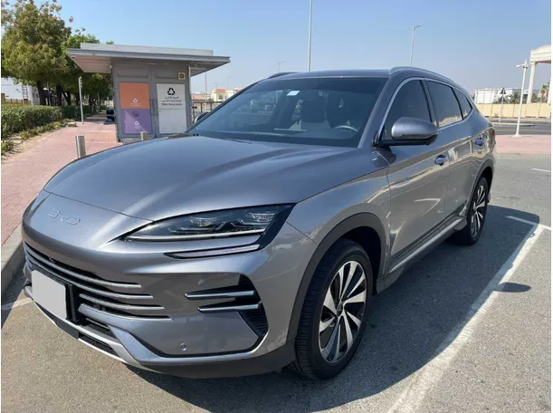Car image 5