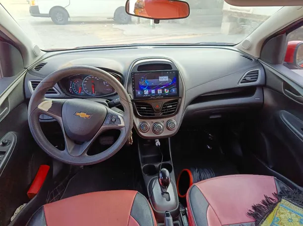 Car image 18