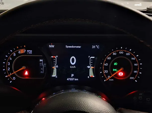 Car image 20