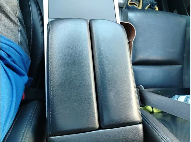 Car image 34