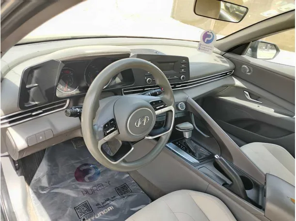 Car image 15