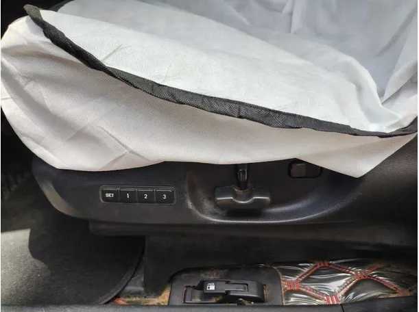 Car image 44