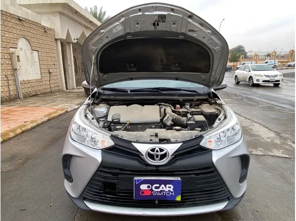 Car image 27