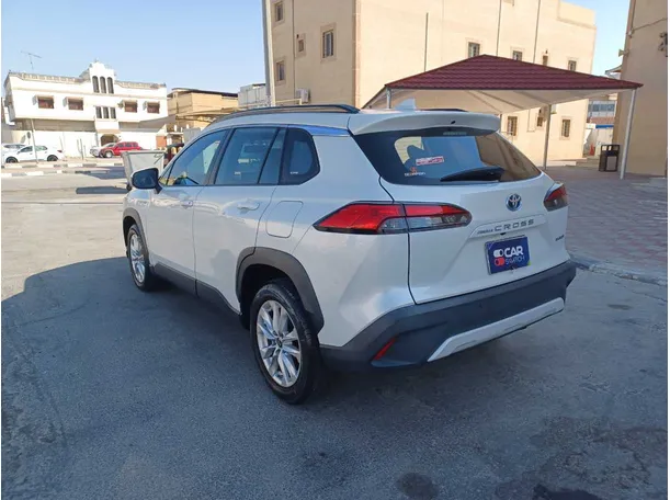 Car image 7