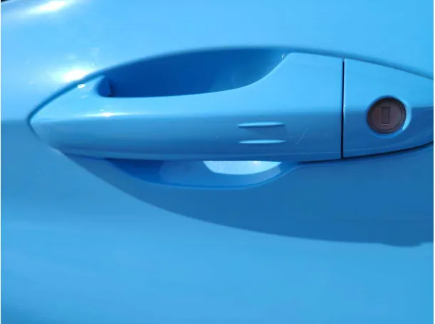 Car image 28
