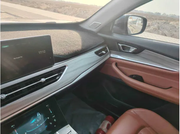 Car image 33