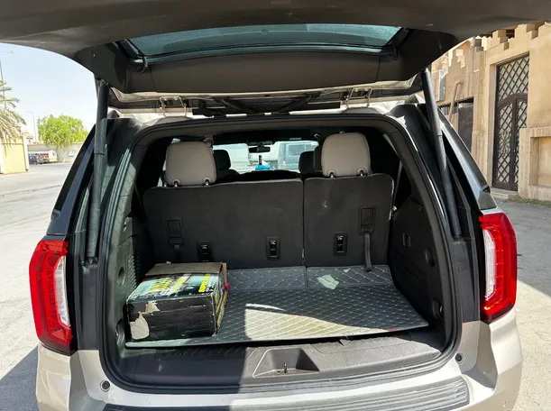 Car image 21