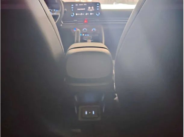 Car image 26