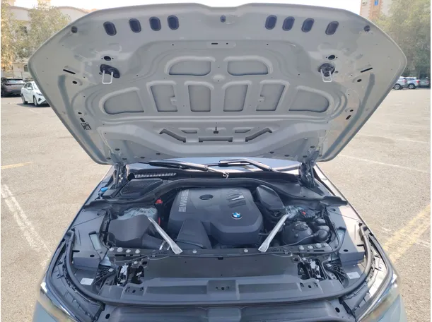 Car image 40