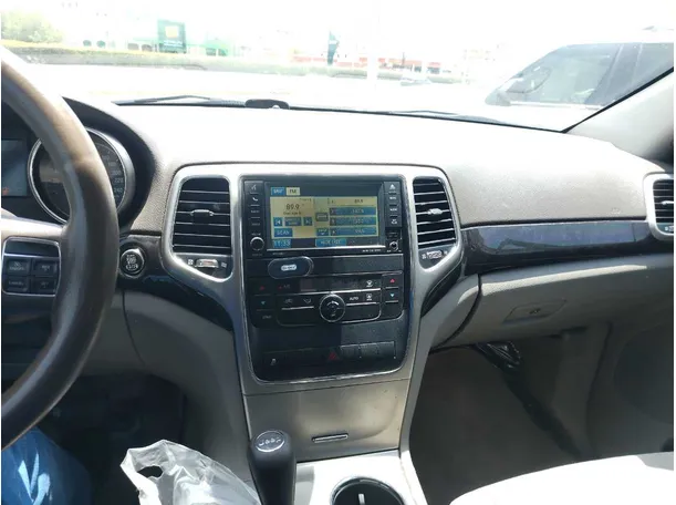 Car image 21