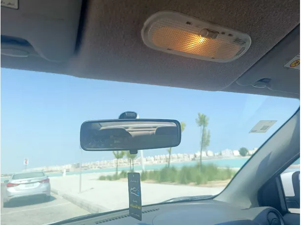 Car image 25