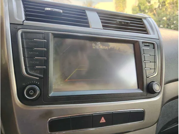 Car image 28
