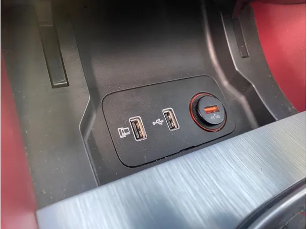 Car image 23