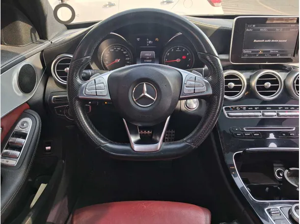 Car image 17