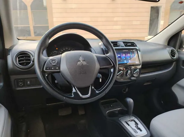 Car image 28