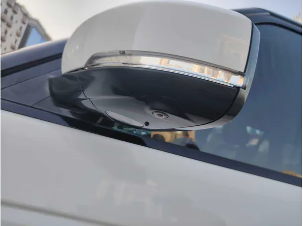 Car image 36