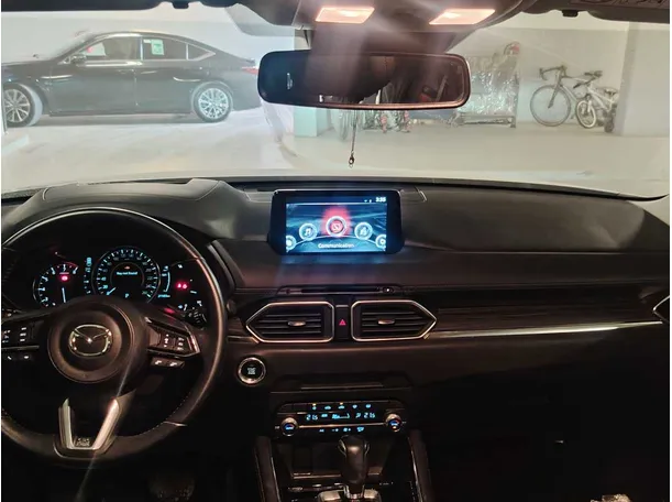 Car image 17