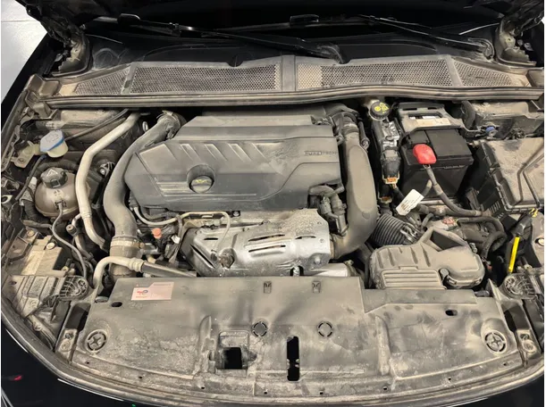 Car image 23