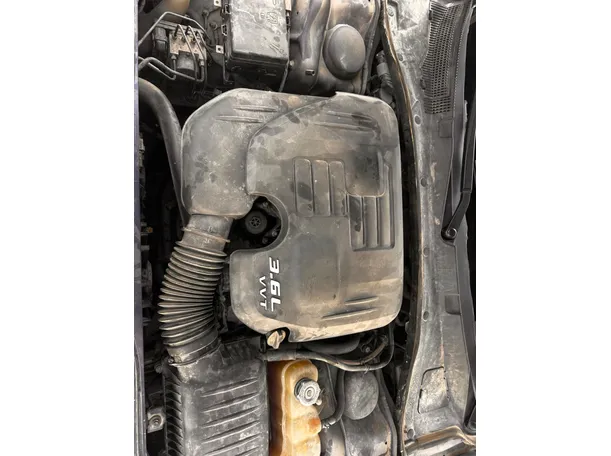 Car image 26