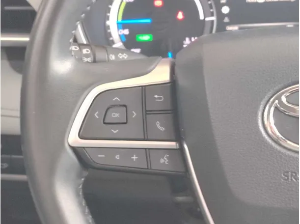 Car image 28