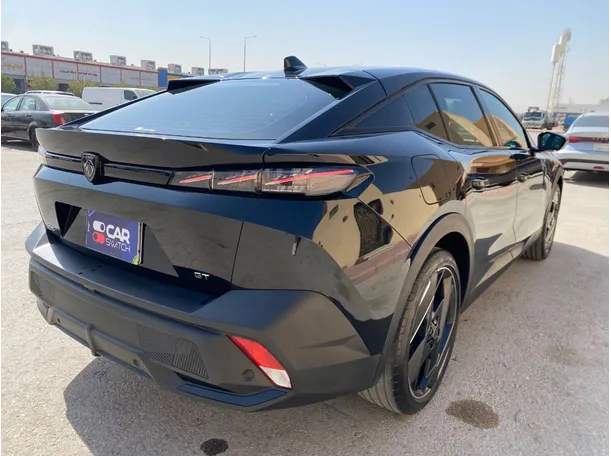 Car image 5