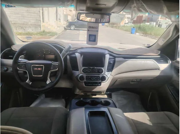 Car image 21