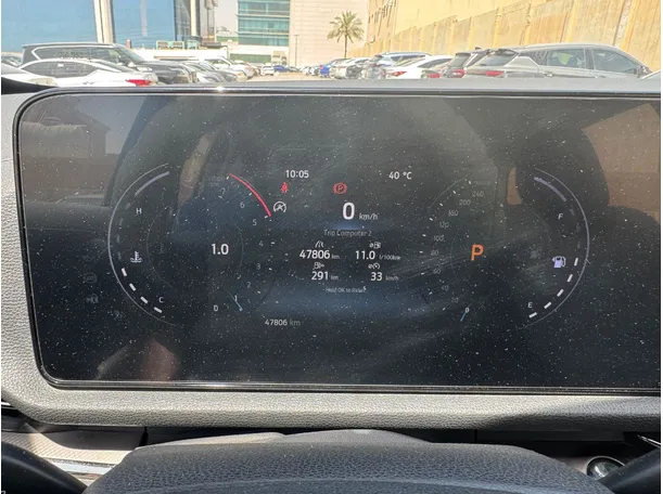 Car image 18
