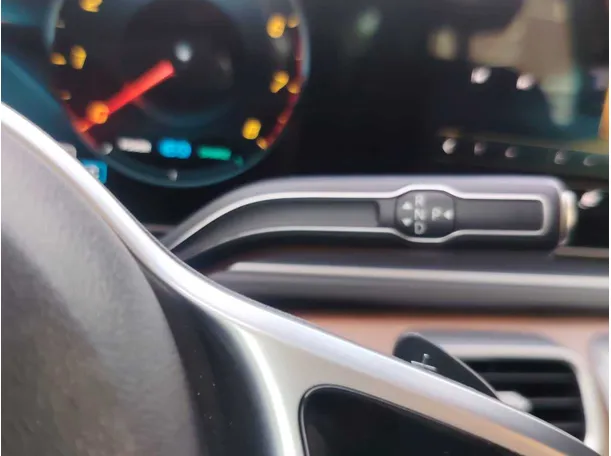 Car image 29