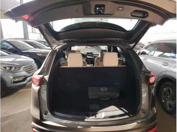 Car image 36