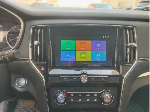 Car image 25