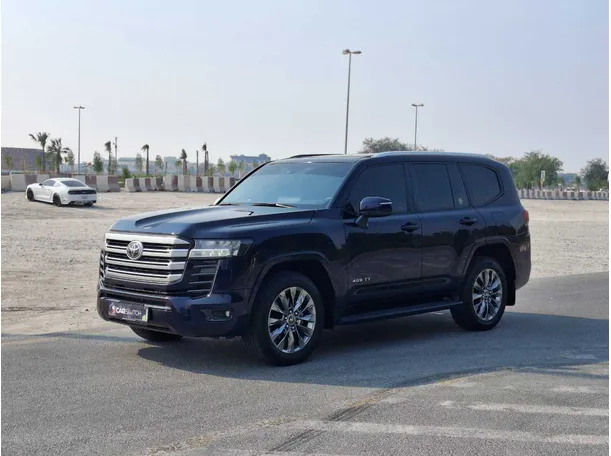 2024 تويوتا لاندكروزر في الإمارات