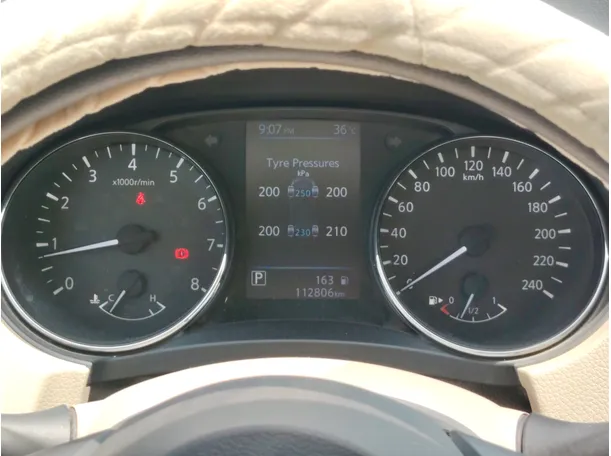 Car image 23