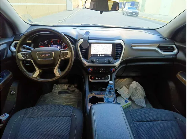 Car image 30