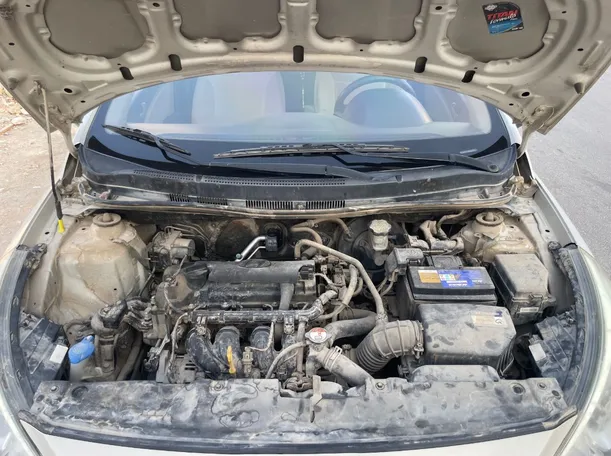 Car image 24
