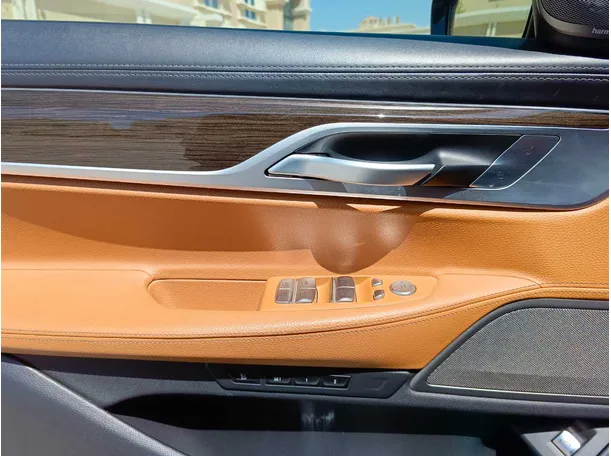 Car image 41