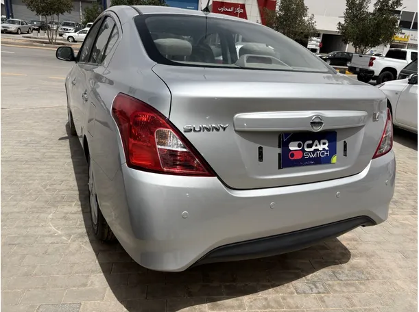 Car image 7